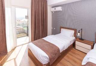 Отель Hotel Amser Тбилиси Стандартный двухместный номер с 2 отдельными кроватями-2